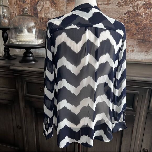 Collective Concepts Sheer Navy and White Blouse size Medium - Picture 5 of 7